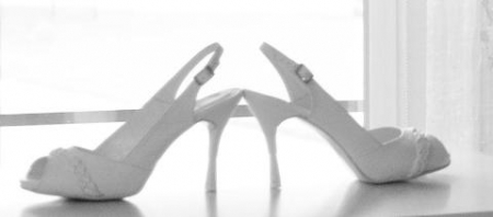 Balti odiniai bateliai