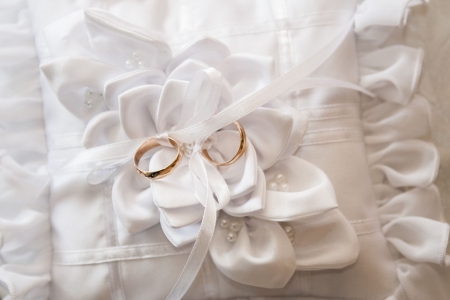 Aksesuarų siuvimas, dekoravimas SWAROVSKI.