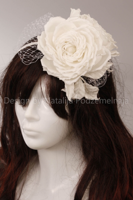 Galvos aksesuarai. Rankų darbo šilko, aksuomo, atlaso gėlės.