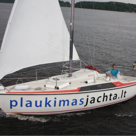 jachtos nuoma pramogai Kauno mariose